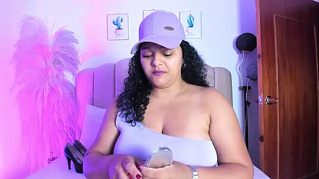 Snapshot of _aithanaa_ chatting on 12/22/25, 12:55 aithanaa online show from 12/22/25, 12:55