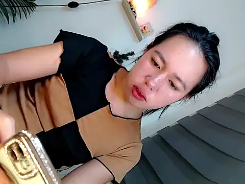 Snapshot of kimbratx chatting on 01/18/26, 10:24 kimbratx online show from 01/18/26, 10:24