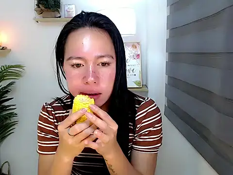 kimbratx online show from 11/06/25, 09:52