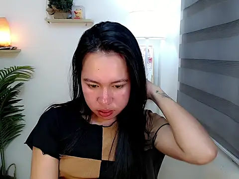 kimbratx online show from 10/27/25, 10:44