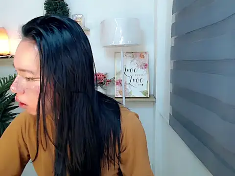 kimbratx online show from 11/11/25, 10:15