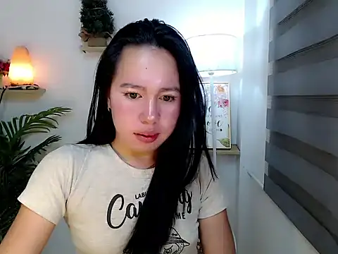 kimbratx online show from 12/02/25, 10:33