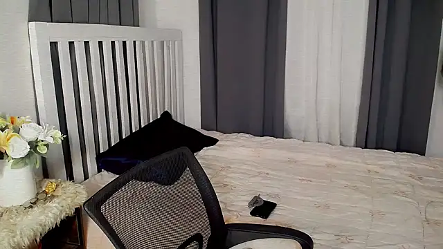 Candicebloom online show from 09/19/25, 09:30