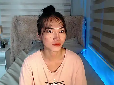 lovelychanel69xx online show from 09/28/25, 10:39