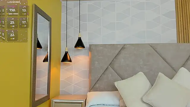 Jade Whisper online show from 09/12/25, 01:28