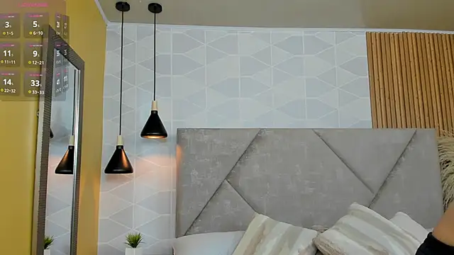 Jade Whisper online show from 10/30/25, 01:26