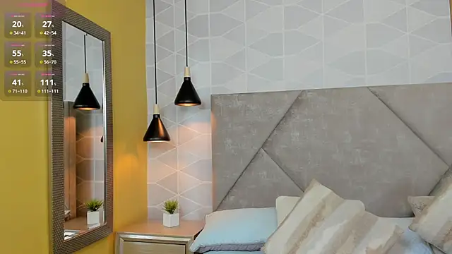 Jade Whisper online show from 10/31/25, 01:24