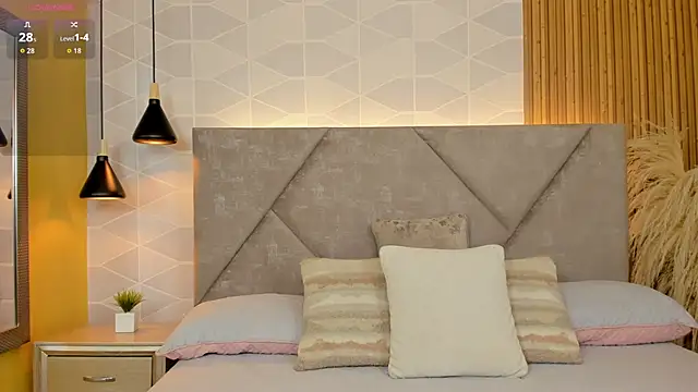 Jade Whisper online show from 10/18/25, 01:29