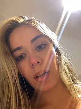 Snapshot of brend_A333 chatting on 07/18/26, 01:47 brend A333 online show from 07/18/26, 01:47