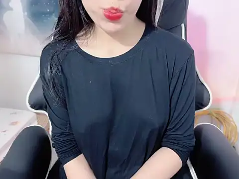 Snapshot of Bino119 chatting on 11/06/25, 01:42 Bino119 online show from 11/06/25, 01:42