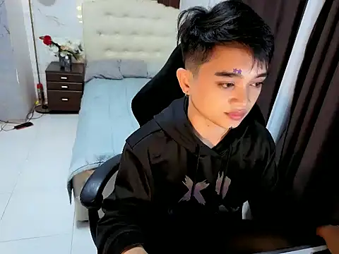 Snapshot of sexysam14 chatting on 10/27/25, 06:20 sexysam14 online show from 10/27/25, 06:20