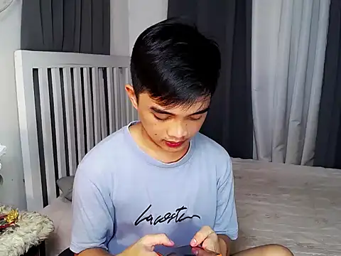 Snapshot of sexysam14 chatting on 11/06/25, 07:56 sexysam14 online show from 11/06/25, 07:56