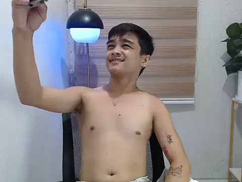 Snapshot of sexysam14 chatting on 11/19/25, 03:45 sexysam14 online show from 11/19/25, 03:45