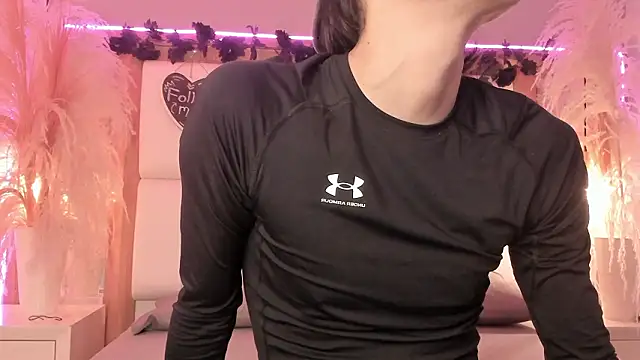 Daphne And Roger online show from 03/11/26, 10:53