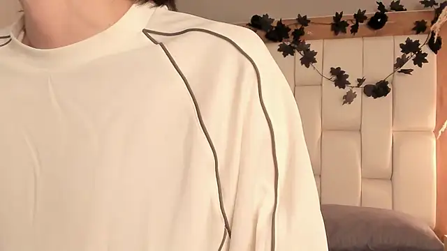 Daphne And Roger online show from 12/23/25, 11:09