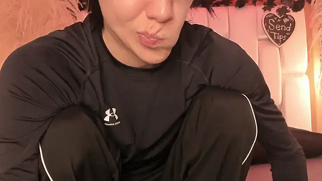 Daphne And Roger online show from 04/09/26, 11:05