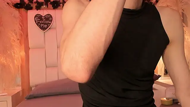 Daphne And Roger online show from 03/07/26, 11:05