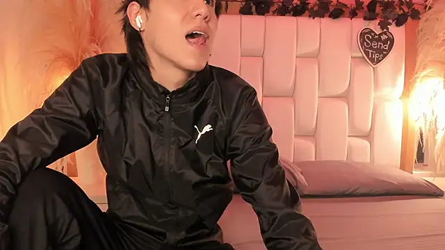 Daphne And Roger online show from 03/03/26, 11:17