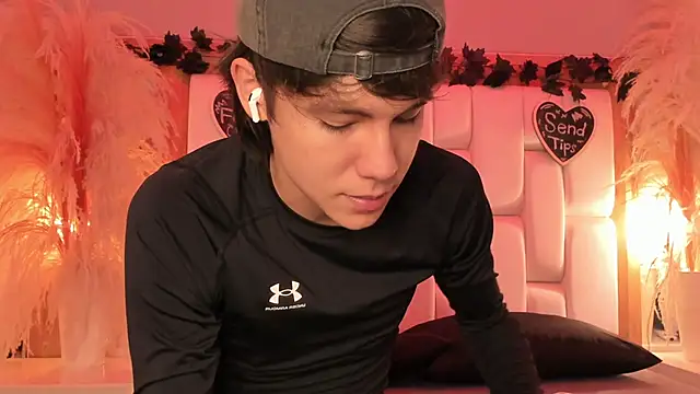 Daphne And Roger online show from 02/28/26, 11:10