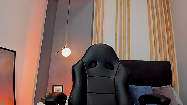 ivy collins  online show from 04/16/26, 10:12