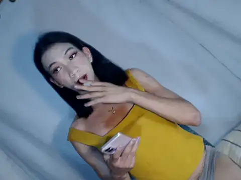 xyourdreamtrans online show from 12/03/25, 01:50