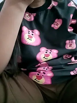 Snapshot of Yoo_j chatting on 10/21/25, 11:09 Yoo j online show from 10/21/25, 11:09