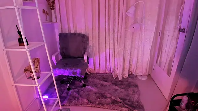 MS VALERIA online show from 10/11/25, 05:52