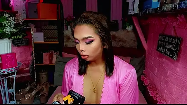 MoniqueCeleste online show from 11/23/25, 04:33