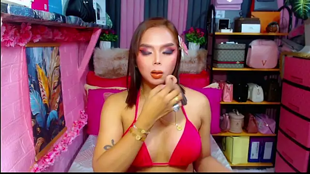 MoniqueCeleste online show from 10/14/25, 01:28