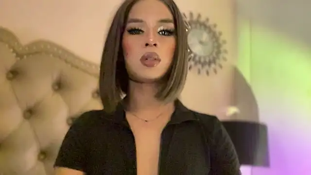 solana imani online show from 03/12/26, 04:44