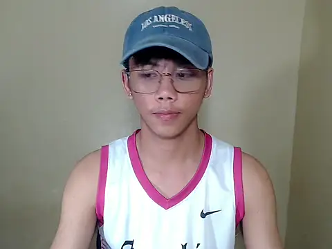 ynotyu online show from 11/10/25, 05:18