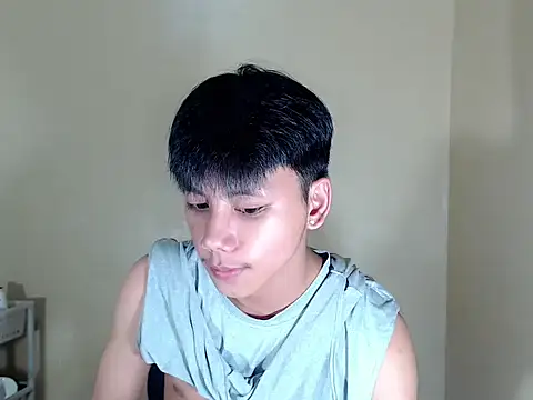 ynotyu online show from 11/12/25, 03:27