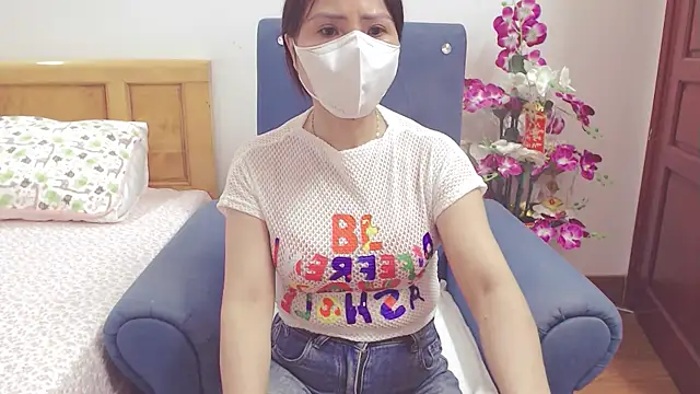 ruby 8x online show from 09/28/25, 12:17