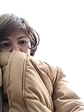 LuxiLuxi18x online show from 02/09/26, 05:49