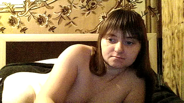 LuckyLust11 online show from 09/30/25, 10:54