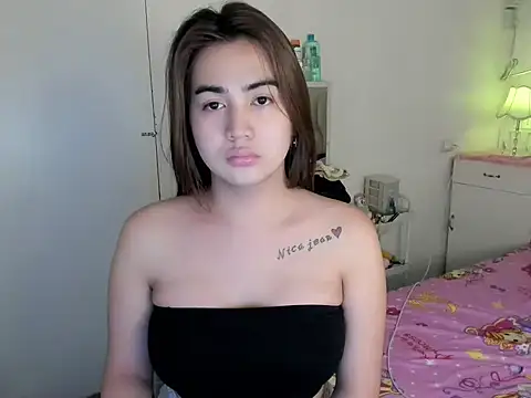 Snapshot of Alovelydoll_nica chatting on 07/17/26, 01:25 Alovelydoll nica online show from 07/17/26, 01:25