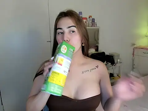 Snapshot of Alovelydoll_nica chatting on 08/05/26, 09:58 Alovelydoll nica online show from 08/05/26, 09:58