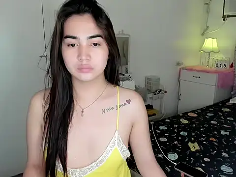 Snapshot of Alovelydoll_nica chatting on 05/15/26, 01:36 Alovelydoll nica online show from 05/15/26, 01:36
