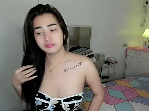 Snapshot of Alovelydoll_nica chatting on 02/02/26, 12:53 Alovelydoll nica online show from 02/02/26, 12:53