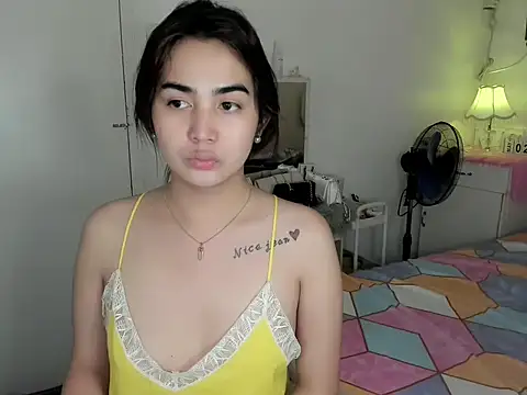 Snapshot of Alovelydoll_nica chatting on 05/02/26, 01:00 Alovelydoll nica online show from 05/02/26, 01:00