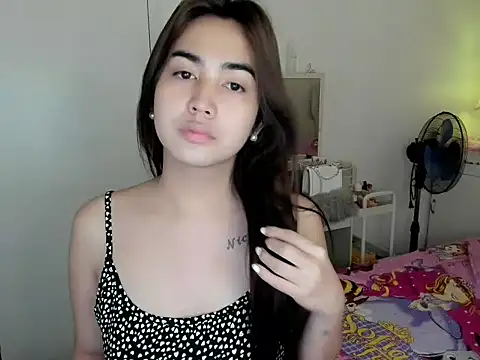 Snapshot of Alovelydoll_nica chatting on 04/21/26, 01:42 Alovelydoll nica online show from 04/21/26, 01:42