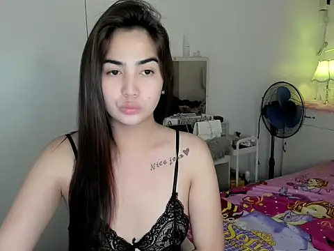 Snapshot of Alovelydoll_nica chatting on 04/12/26, 12:03 Alovelydoll nica online show from 04/12/26, 12:03