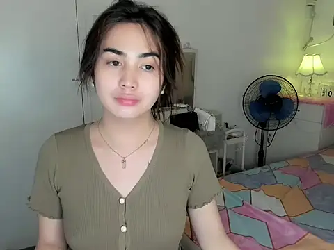 Snapshot of Alovelydoll_nica chatting on 05/04/26, 10:51 Alovelydoll nica online show from 05/04/26, 10:51