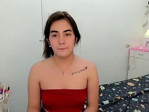 Snapshot of Alovelydoll_nica chatting on 01/17/26, 01:53 Alovelydoll nica online show from 01/17/26, 01:53