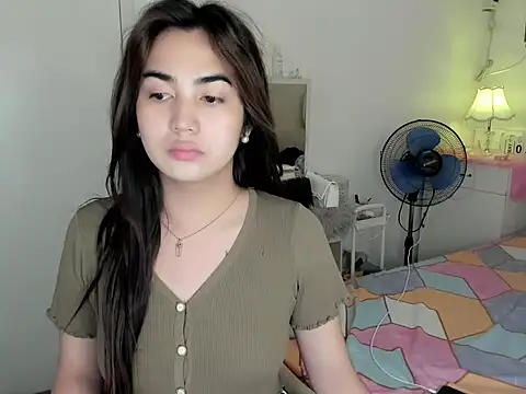 Snapshot of Alovelydoll_nica chatting on 05/05/26, 01:30 Alovelydoll nica online show from 05/05/26, 01:30