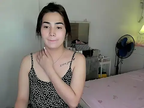 Snapshot of Alovelydoll_nica chatting on 03/13/26, 12:32 Alovelydoll nica online show from 03/13/26, 12:32