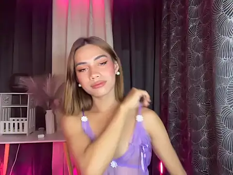 Snapshot of Lovelynikki03 chatting on 11/04/25, 03:16 Lovelynikki03 online show from 11/04/25, 03:16