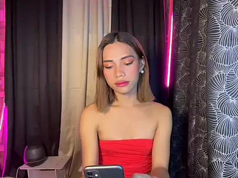 Snapshot of Lovelynikki03 chatting on 12/03/25, 05:45 Lovelynikki03 online show from 12/03/25, 05:45