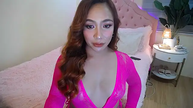 ur seductivelaura online show from 10/14/25, 03:23