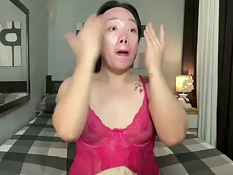 Hotseductivests online show from 02/02/26, 09:08